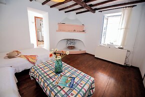 Asteri Living