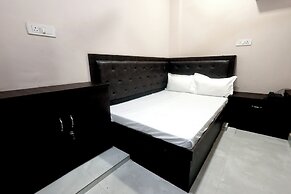 Hotel Saraswati Stay Dham