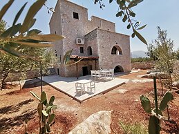 Anaroussa Diros Villa