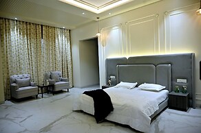 Florentino The Luxury Villa