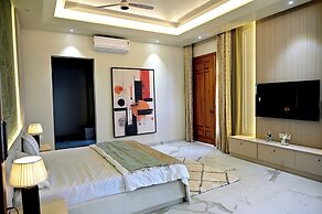 Florentino The Luxury Villa
