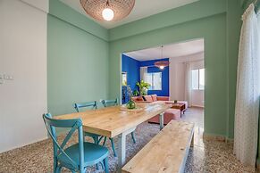 Dalida's 2-BR Apt in Mar Mikhael