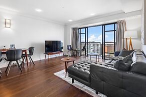 Modern 1BR Escape Central Auckland