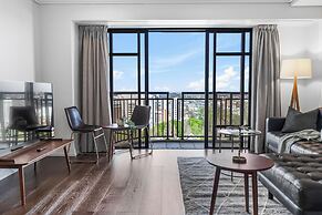 Modern 1BR Escape Central Auckland