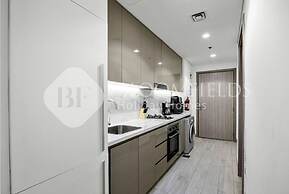 812 Bloomfields Modern STU Azizi Riviera