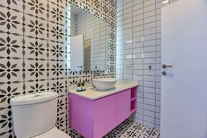 The Pop House 2-BR Apt in Mar Mkhayel