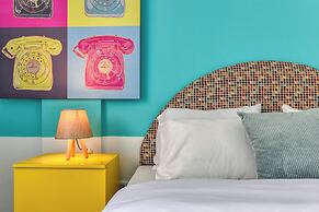 The Pop House 2-BR Apt in Mar Mkhayel