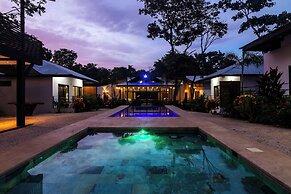 2 Blu Moons Boutique Hotel & Retreat