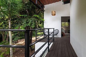 2 Blu Moons Boutique Hotel & Retreat