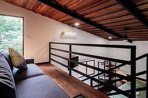 2 Blu Moons Boutique Hotel & Retreat