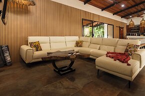 2 Blu Moons Boutique Hotel & Retreat