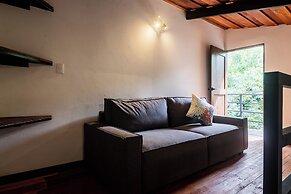 2 Blu Moons Boutique Hotel & Retreat