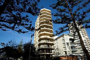 Absolute Burleigh Beachfront - Stylish 2BR Oceanview Stay