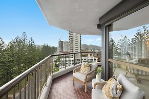 Absolute Burleigh Beachfront - Stylish 2BR Oceanview Stay