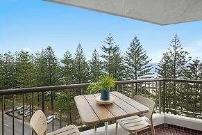Absolute Burleigh Beachfront - Stylish 2BR Oceanview Stay