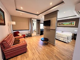 Hotel Grand Lago