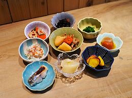 TORANOMONHOLIC HOTEL