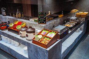 Echarm Plus Hotel