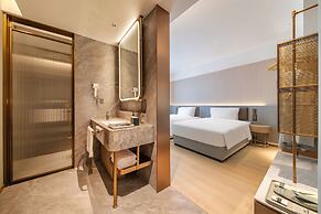 Echarm Plus Hotel