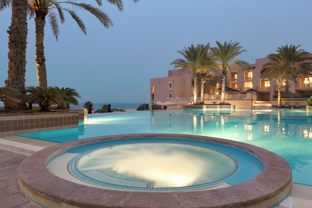 Al Husn Hotel Muscat