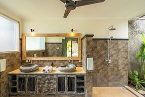 Luxury Aliya Villa by Betterplace