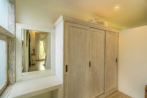 Luxury Aliya Villa by Betterplace