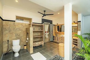 Luxury Aliya Villa by Betterplace