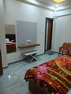 Hotel Keshav