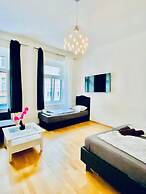 2BR Apartment Close to Stadthalle