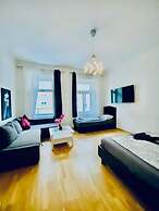 2BR Apartment Close to Stadthalle