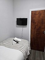 Heathrow roomzzzz B&B