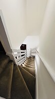 Heathrow roomzzzz B&B