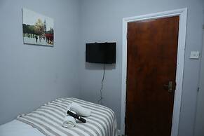 Heathrow roomzzzz B&B