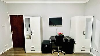 Heathrow roomzzzz B&B