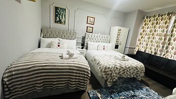 Heathrow roomzzzz B&B