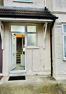 Heathrow roomzzzz B&B