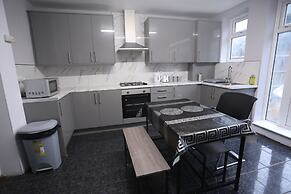 Heathrow roomzzzz B&B