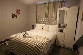 Heathrow roomzzzz B&B