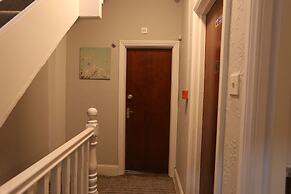 Heathrow roomzzzz B&B