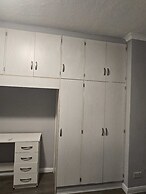 Heathrow roomzzzz B&B