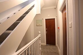 Heathrow roomzzzz B&B