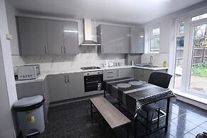 Heathrow roomzzzz B&B