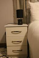 Heathrow roomzzzz B&B
