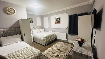 Heathrow roomzzzz B&B