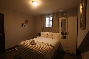 Heathrow roomzzzz B&B