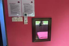 I Rose Budget Hotel
