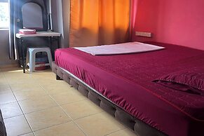 I Rose Budget Hotel