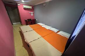 I Rose Budget Hotel