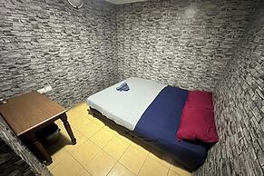 I Rose Budget Hotel