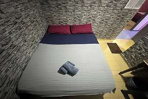 I Rose Budget Hotel